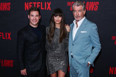 Adam DeVine, Nina Dobrev ve Pierce Brosnan, Netflix 'in 26 Haziran 2023' te Los Angeles, Kaliforniya, ABD 'deki Regal LA Live' da gerçekleştirdiği 