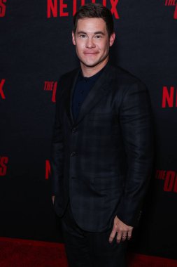 Amerikalı aktör, komedyen, şarkıcı, senarist ve yapımcı Adam DeVine, Netflix 'in 26 Haziran 2023' te Los Angeles, Kaliforniya, ABD 'de düzenlenen 