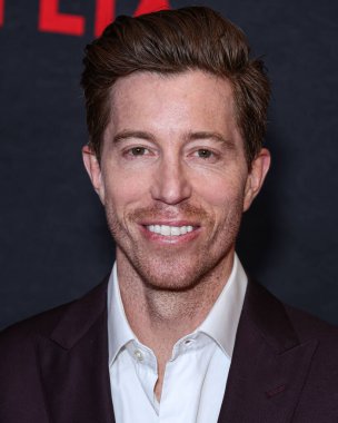 Amerikalı eski profesyonel snowboardcu ve kaykaycı Shaun White, 26 Haziran 2023 'te Los Angeles, Kaliforniya, ABD' de bulunan Regal LA Live 'da düzenlenen Netflix' in 