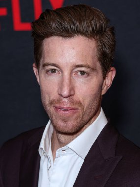 Amerikalı eski profesyonel snowboardcu ve kaykaycı Shaun White, 26 Haziran 2023 'te Los Angeles, Kaliforniya, ABD' de bulunan Regal LA Live 'da düzenlenen Netflix' in 