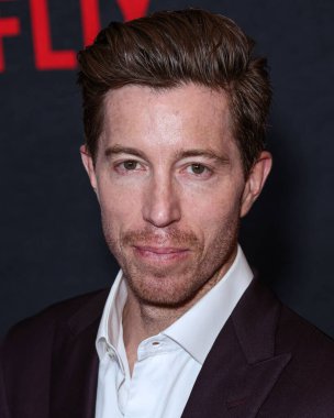 Amerikalı eski profesyonel snowboardcu ve kaykaycı Shaun White, 26 Haziran 2023 'te Los Angeles, Kaliforniya, ABD' de bulunan Regal LA Live 'da düzenlenen Netflix' in 