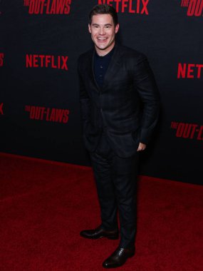 Amerikalı aktör, komedyen, şarkıcı, senarist ve yapımcı Adam DeVine, Netflix 'in 26 Haziran 2023' te Los Angeles, Kaliforniya, ABD 'de düzenlenen 