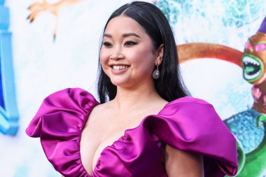Christian Siriano 'yu giyen Amerikalı aktris ve YouTuber Lana Condor, 28 Haziran 2023' te Hollywood 'daki TCL Çin Tiyatrosu IMAX' te düzenlenen 'Ruby Gillman: Teenage Kraken' adlı Universal Pictures and DreamWorks Animasyonunun Los Angeles galasına geldi.