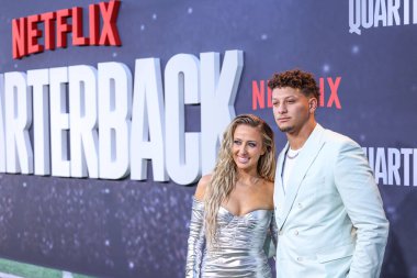 Brittany Mahouse ve Patrick Mahouse, Netflix 'in' Quarterback 'sezonunun Los Angeles Premiere' ine 11 Temmuz 2023 'te Hollywood, Los Angeles, Kaliforniya, ABD' de düzenlenen Netflix Tudum Theater 'a geldiler..
