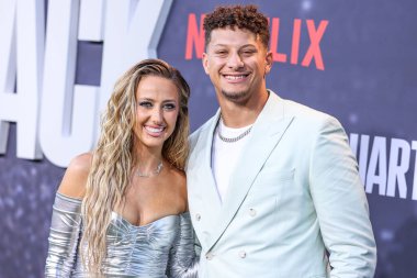 Brittany Mahouse ve Patrick Mahouse, Netflix 'in' Quarterback 'sezonunun Los Angeles Premiere' ine 11 Temmuz 2023 'te Hollywood, Los Angeles, Kaliforniya, ABD' de düzenlenen Netflix Tudum Theater 'a geldiler..