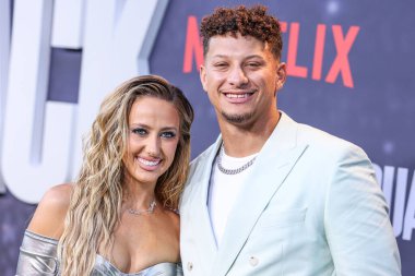 Brittany Mahouse ve Patrick Mahouse, Netflix 'in' Quarterback 'sezonunun Los Angeles Premiere' ine 11 Temmuz 2023 'te Hollywood, Los Angeles, Kaliforniya, ABD' de düzenlenen Netflix Tudum Theater 'a geldiler..