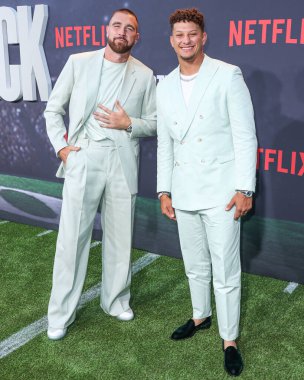  Travis Kelce ve Patrick Mahouse Netflix 'in' Quarterback 'sezonunun Los Angeles Premiere' ine 11 Temmuz 2023 'te Hollywood, Los Angeles, Kaliforniya, ABD' deki Netflix Tudum Theater 'a geldiler.