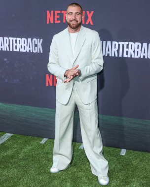 Ulusal Futbol Ligi 'nin Kansas City Chiefs oyuncusu Travis Kelce, Netflix' in 'Quarterback' sezonunun Los Angeles Premiere 'ine 11 Temmuz 2023' te Hollywood, Los Angeles 'taki Netflix Tudum Theater' da ulaştı.