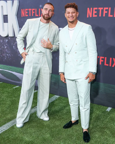  Travis Kelce ve Patrick Mahouse Netflix 'in' Quarterback 'sezonunun Los Angeles Premiere' ine 11 Temmuz 2023 'te Hollywood, Los Angeles, Kaliforniya, ABD' deki Netflix Tudum Theater 'a geldiler.