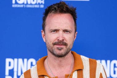Amerikalı aktör ve yapımcı Aaron Paul, 27 Temmuz 2023 'te Elysian Park, Los Angeles, Kaliforniya, ABD' deki Dodger Stadyumu 'nda düzenlenen 10..