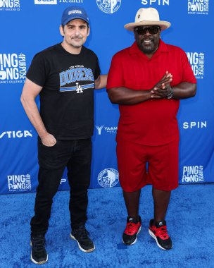 Brad Paisley ve Cedric The Entertainer, Kershaw 'ın 10. Geleneksel Ping Pong 4 Amaç 2023 Hayırseverlik Etkinlik Turnuvası' na 27 Temmuz 2023 'te Elysian Park, Los Angeles, Kaliforniya, ABD' de düzenlenen Dodger Stadyumu 'nda geldiler..