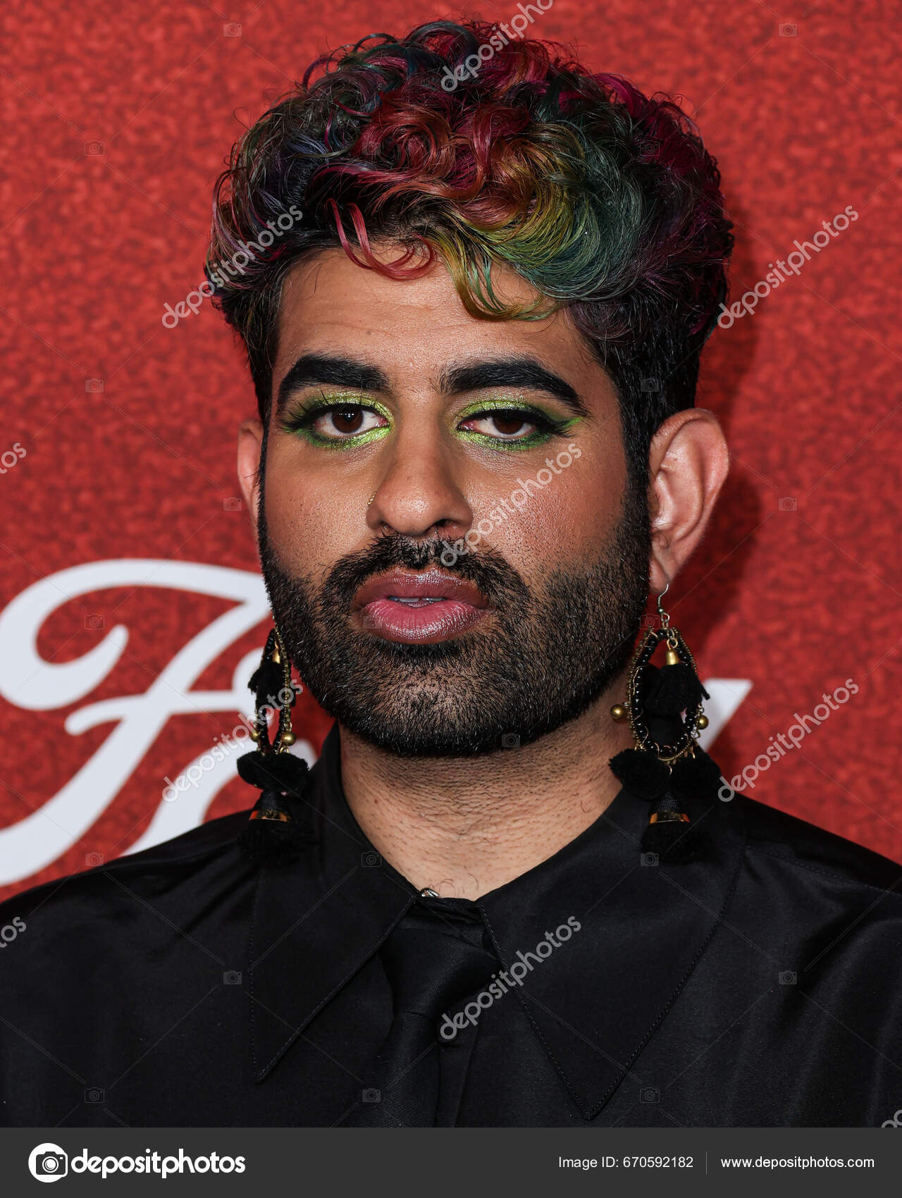 Alok Vaid Menon Arrives Variety 2023 Power Young Hollywood Celebration