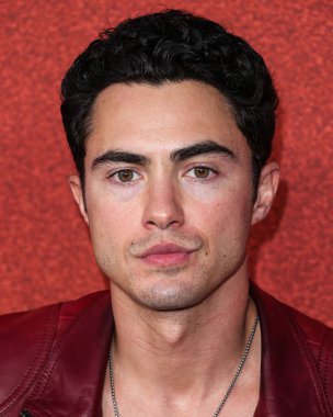Darren Barnet, 10 Ağustos 2023 'te NeueHouse Los Angeles' ta düzenlenen Variety 2023 Power of Young Hollywood Kutlamasına katıldı.. 