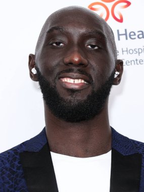 Senegalli profesyonel basketbolcu Tacko Fall, 18 Ağustos 2023 'te Beverly Hilton Oteli' nde düzenlenen 23. Harold ve Carole Pompa Vakfı galasına geldi..