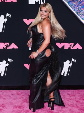 Bebe Rexha, 12 Eylül 2023 tarihinde Newark, New Jersey, ABD 'de Prudential Center' da düzenlenen 2023 MTV Video Müzik Ödülleri 'ne ulaştı..