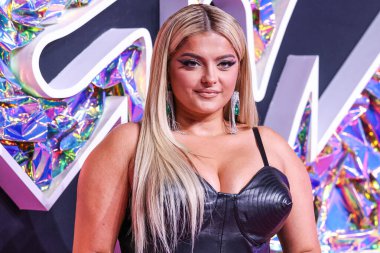 Bebe Rexha, 12 Eylül 2023 tarihinde Newark, New Jersey, ABD 'de Prudential Center' da düzenlenen 2023 MTV Video Müzik Ödülleri 'ne ulaştı..