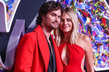 Chase Stokes ve Kelsea Ballerini, 12 Eylül 2023 tarihinde Newark, New Jersey, ABD 'deki Prudential Center' da düzenlenen 2023 MTV Video Müzik Ödülleri 'ne geldiler..