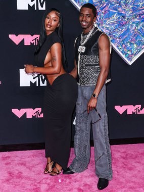 Raven Tracy ve King Combs, 12 Eylül 2023 tarihinde Newark, New Jersey 'de Prudential Center' da düzenlenen 2023 MTV Video Müzik Ödülleri 'ne geldiler. (Fotoğraf: Xavier Collin / Image Press Agency)