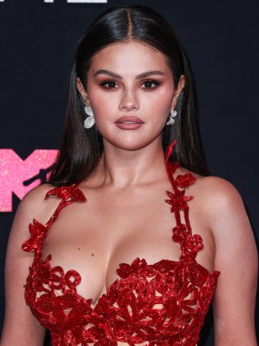 Oscar de la Renta marka özel bir elbise giyen Amerikalı şarkıcı ve aktris Selena Gomez, 12 Eylül 2023 'te Newark, New Jersey, ABD' deki Prudential Center 'da düzenlenen 2023 MTV Video Müzik Ödülleri' ne geldi..