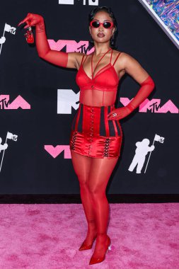Shenseea, 12 Eylül 2023 tarihinde Newark, New Jersey, ABD 'de Prudential Center' da düzenlenen 2023 MTV Video Müzik Ödülleri 'ne ulaştı..
