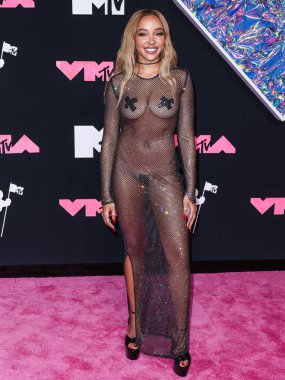 Tinashe arrives at the 2023 MTV Video Music Awards held at the Prudential Center on September 12, 2023 in Newark, New Jersey, United States. 