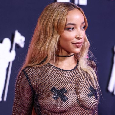 Tinashe arrives at the 2023 MTV Video Music Awards held at the Prudential Center on September 12, 2023 in Newark, New Jersey, United States. 