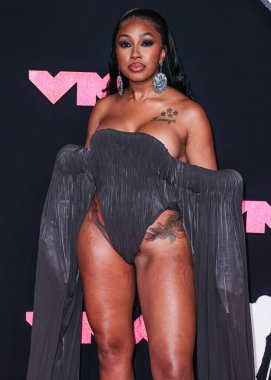 Yung Miami, 12 Eylül 2023 tarihinde Newark, New Jersey 'de Prudential Center' da düzenlenen 2023 MTV Video Müzik Ödülleri 'ne ulaştı..