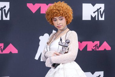 Ice Spice poses with the 'Best New Artist' Award in the press room at the 2023 MTV Video Music Awards held at the Prudential Center on September 12, 2023 in Newark, New Jersey, United States.