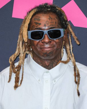 Lil Wayne, 12 Eylül 2023 tarihinde Newark, New Jersey 'de Prudential Center' da düzenlenen 2023 MTV Video Müzik Ödülleri 'nde basın odasında poz verdi..
