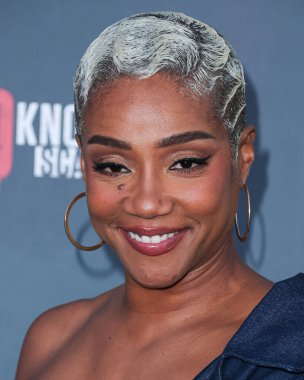 Amerikalı komedyen ve aktris Tiffany Haddish, Knott 'un Korkunç Çiftliği' ne 23 Eylül 2023 'te Knott' s Berry Farm 'da düzenlenen 50..