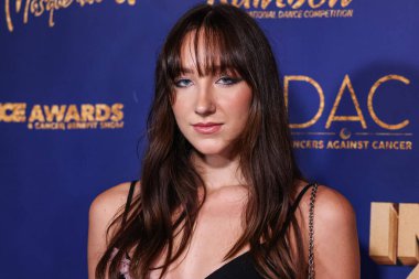 Amerikalı aktris Ava Michelle (Ava Michelle Cota) 18 Ekim 2023 'te Avalon Hollywood ve Bardot' ta düzenlenen 2023 Industry Dance Awards 'a geldi..