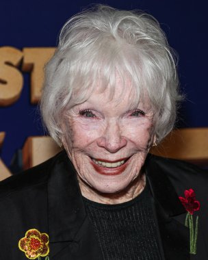 Amerikalı aktris ve yazar Shirley Maclaine, 18 Ekim 2023 'te Avalon Hollywood ve Bardot' ta düzenlenen 2023 Sanayi Dans Ödülleri 'ne geldi.. 