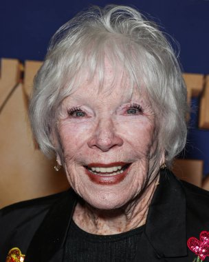 Amerikalı aktris ve yazar Shirley Maclaine, 18 Ekim 2023 'te Avalon Hollywood ve Bardot' ta düzenlenen 2023 Sanayi Dans Ödülleri 'ne geldi.. 