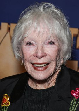 Amerikalı aktris ve yazar Shirley Maclaine, 18 Ekim 2023 'te Avalon Hollywood ve Bardot' ta düzenlenen 2023 Sanayi Dans Ödülleri 'ne geldi.. 