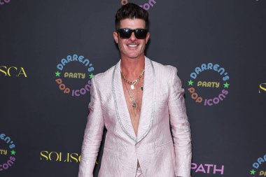 Robin Thicke, Solisca Tekila ve PATH Water tarafından sunulan Darren Dzienciol 'un Pop Icons Cadılar Bayramı Partisi 2023' e 27 Ekim 2023 'te Beverly Hills, Los Angeles, Kaliforniya, ABD' deki özel bir konutta ulaştı..