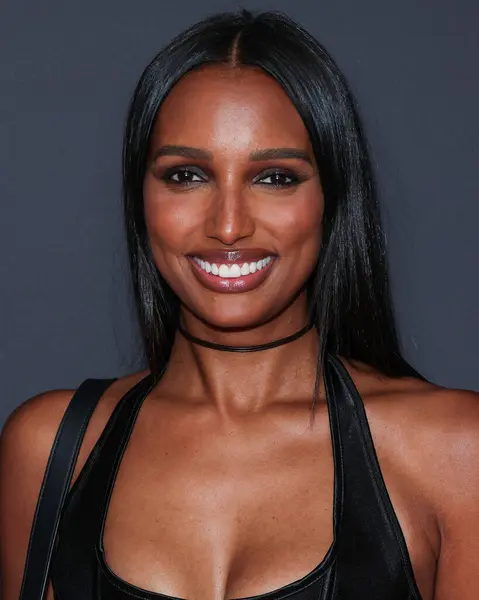 Amerikalı model Jasmine Tookes, 27 Ekim 2023 'te Beverly Hills, Los Angeles, Kaliforniya, ABD' de düzenlenen ve Solisca Tekila ve PATH Water tarafından sunulan Darren Dzienciol 'un Pop Icons Cadılar Bayramı Partisi 2023' e geldi..