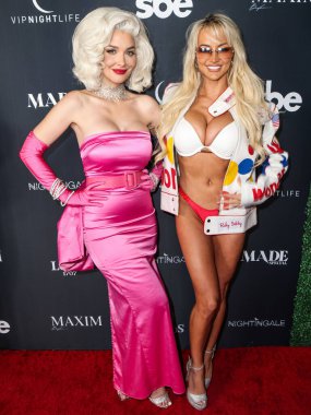 Emily Sears ve Lindsey Pelas, MAXIM Cadılar Bayramı Partisi 2023 Los Angeles Özel ve VIP Gece hayatı tarafından sunulan SBE 'nin Nightingale Plaza' sında 28 Ekim 2023 tarihinde Los Angeles, Kaliforniya, ABD.