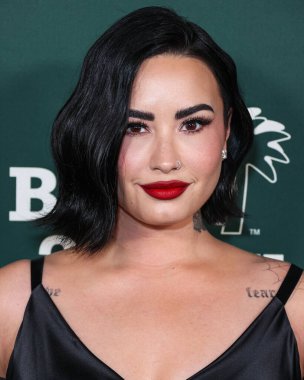 Dolce ve Gabbana giyen Demi Lovato, 11 Kasım 2023 'te ABD' nin Los Angeles, Kaliforniya eyaletinin Batı Hollywood şehrinde gerçekleştirilen Pasifik Tasarım Merkezi 'nde Paul Mitchell tarafından sunulan 2023 Bebek Galası' na ulaştı..