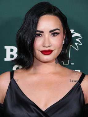 Dolce ve Gabbana giyen Demi Lovato, 11 Kasım 2023 'te ABD' nin Los Angeles, Kaliforniya eyaletinin Batı Hollywood şehrinde gerçekleştirilen Pasifik Tasarım Merkezi 'nde Paul Mitchell tarafından sunulan 2023 Bebek Galası' na ulaştı..