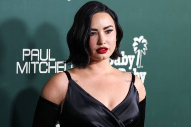 Dolce ve Gabbana giyen Demi Lovato, 11 Kasım 2023 'te ABD' nin Los Angeles, Kaliforniya eyaletinin Batı Hollywood şehrinde gerçekleştirilen Pasifik Tasarım Merkezi 'nde Paul Mitchell tarafından sunulan 2023 Bebek Galası' na ulaştı..