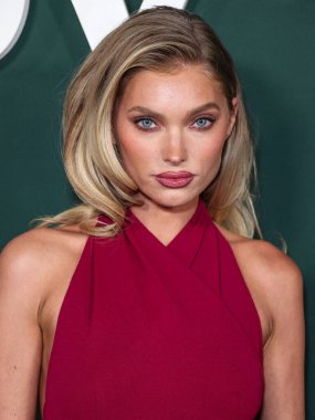 Alaia 'yı giyen Elsa Hosk, 11 Kasım 2023' te Batı Hollywood, Los Angeles, Kaliforniya, ABD 'deki Pasifik Tasarım Merkezi' nde Paul Mitchell tarafından sunulan 2023 Bebek Galası 'na ulaşır..