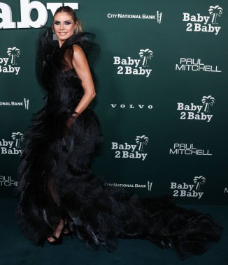 Heidi Klum, Paul Mitchell tarafından sunulan 2023 Bebek Galası 'na 11 Kasım 2023 tarihinde Batı Hollywood, Los Angeles, Kaliforniya, ABD' de gerçekleştirilen Pasifik Tasarım Merkezi 'nde ulaşır..