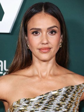 Tamara Ralph FW23 Couture giyen Jessica Alba, 11 Kasım 2023 'te Batı Hollywood, Los Angeles, Kaliforniya, ABD' de gerçekleştirilen Pasifik Tasarım Merkezi 'nde Paul Mitchell tarafından sunulan 2023 Bebek Galasına ulaştı..