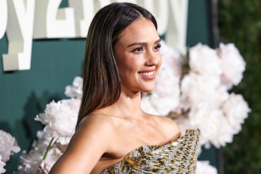 Tamara Ralph FW23 Couture giyen Jessica Alba, 11 Kasım 2023 'te Batı Hollywood, Los Angeles, Kaliforniya, ABD' de gerçekleştirilen Pasifik Tasarım Merkezi 'nde Paul Mitchell tarafından sunulan 2023 Bebek Galasına ulaştı..