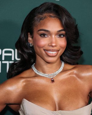 Lori Harvey, Paul Mitchell tarafından sunulan 2023 Bebek Galası 'na 11 Kasım 2023' te Batı Hollywood, Los Angeles, Kaliforniya, ABD 'de gerçekleştirilen Pasifik Tasarım Merkezi' nde ulaşır..