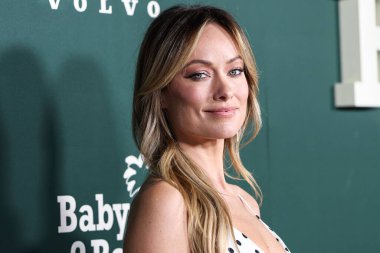 Balmain SS24 RTW giyen Olivia Wilde, 11 Kasım 2023 'te West Hollywood, Los Angeles, Kaliforniya, ABD' deki Pasifik Tasarım Merkezi 'nde Paul Mitchell tarafından sunulan 2023 Bebek Galasına ulaştı.. 