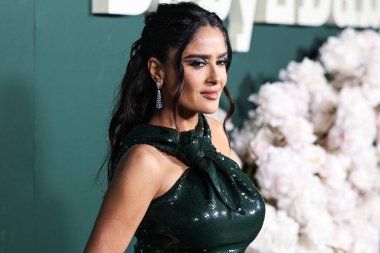 Salma Hayek Pinault, 11 Kasım 2023 'te Batı Hollywood, Los Angeles, Kaliforniya, ABD' de bulunan Pasifik Tasarım Merkezi 'nde Paul Mitchell tarafından sunulan 2023 Bebek Galası' na ulaşır..