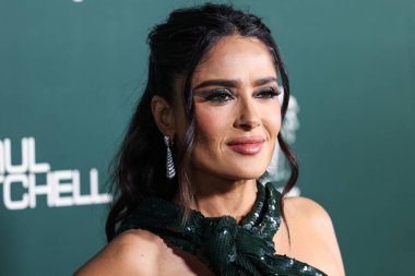 Salma Hayek Pinault, 11 Kasım 2023 'te Batı Hollywood, Los Angeles, Kaliforniya, ABD' de bulunan Pasifik Tasarım Merkezi 'nde Paul Mitchell tarafından sunulan 2023 Bebek Galası' na ulaşır..