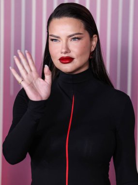 Brezilyalı model Adriana Lima, 13 Kasım 2023 'te Hollywood, Los Angeles, Kaliforniya' da düzenlenen 