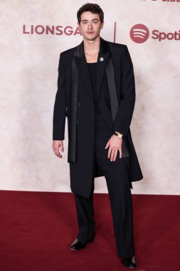 İngiliz aktör Tom Blyth, 13 Kasım 2023 'te Hollywood, Los Angeles, Kaliforniya, ABD' deki TCL Çin Tiyatrosu IMAX 'te düzenlenen 